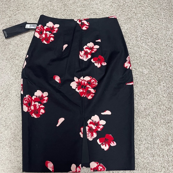 RW&Co Pencil Skirt size 2 NWT! - Picture 5 of 5